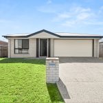 15 Bonavista Way, ELI WATERS, QLD 4655 AUS