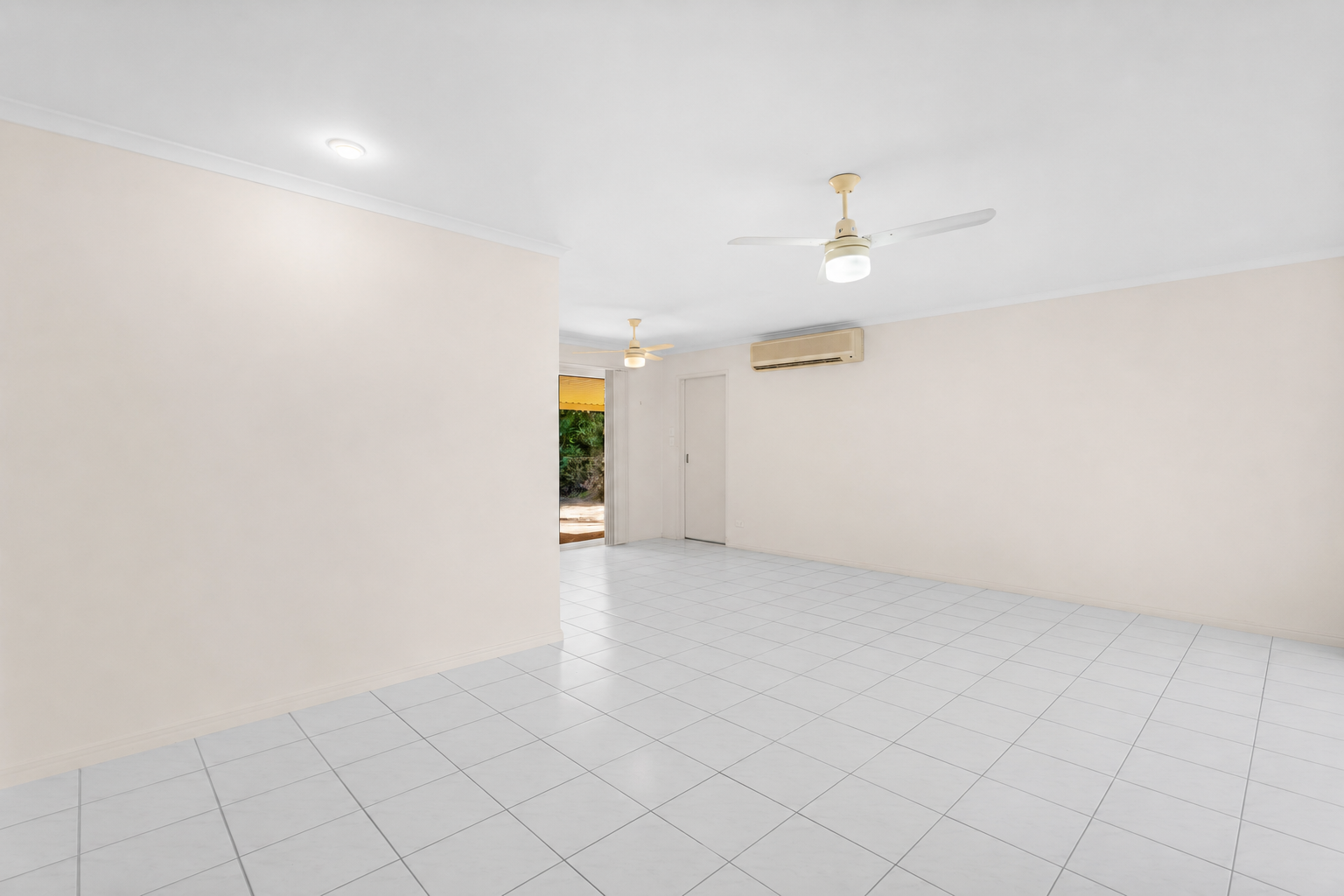 32 Anembo Drive, TORQUAY, QLD 4655 AUS