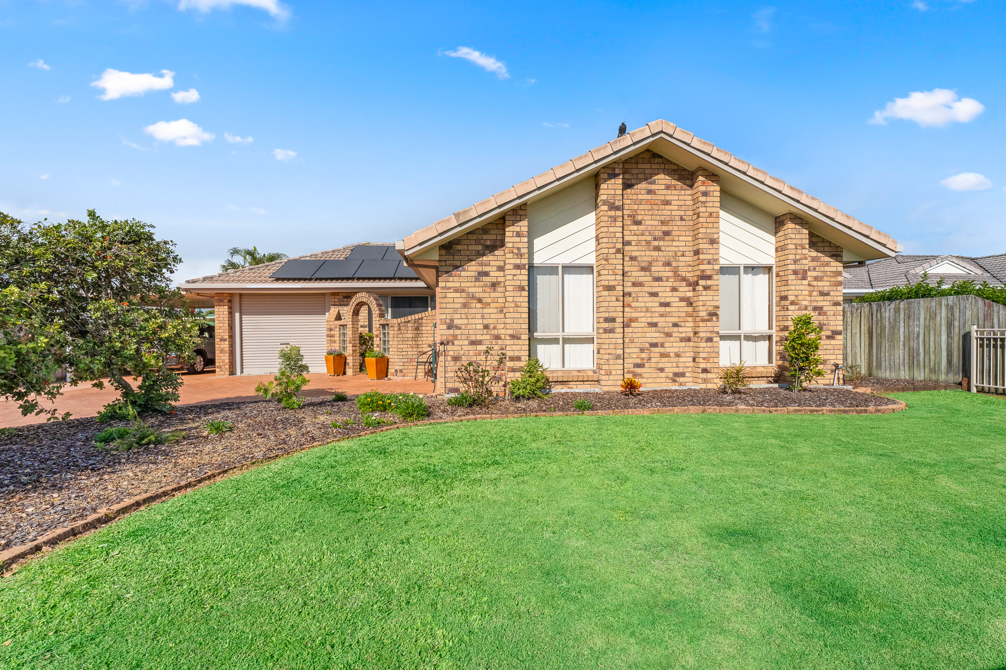 6 Musgrave Close, KAWUNGAN, QLD 4655 AUS