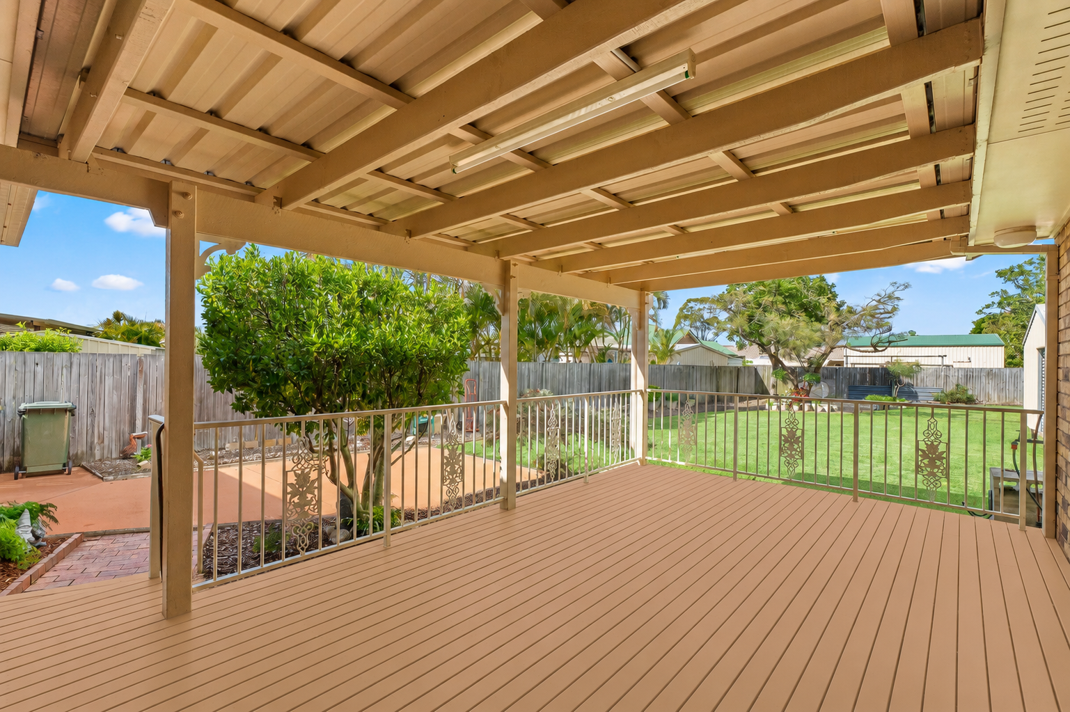 6 Musgrave Close, KAWUNGAN, QLD 4655 AUS