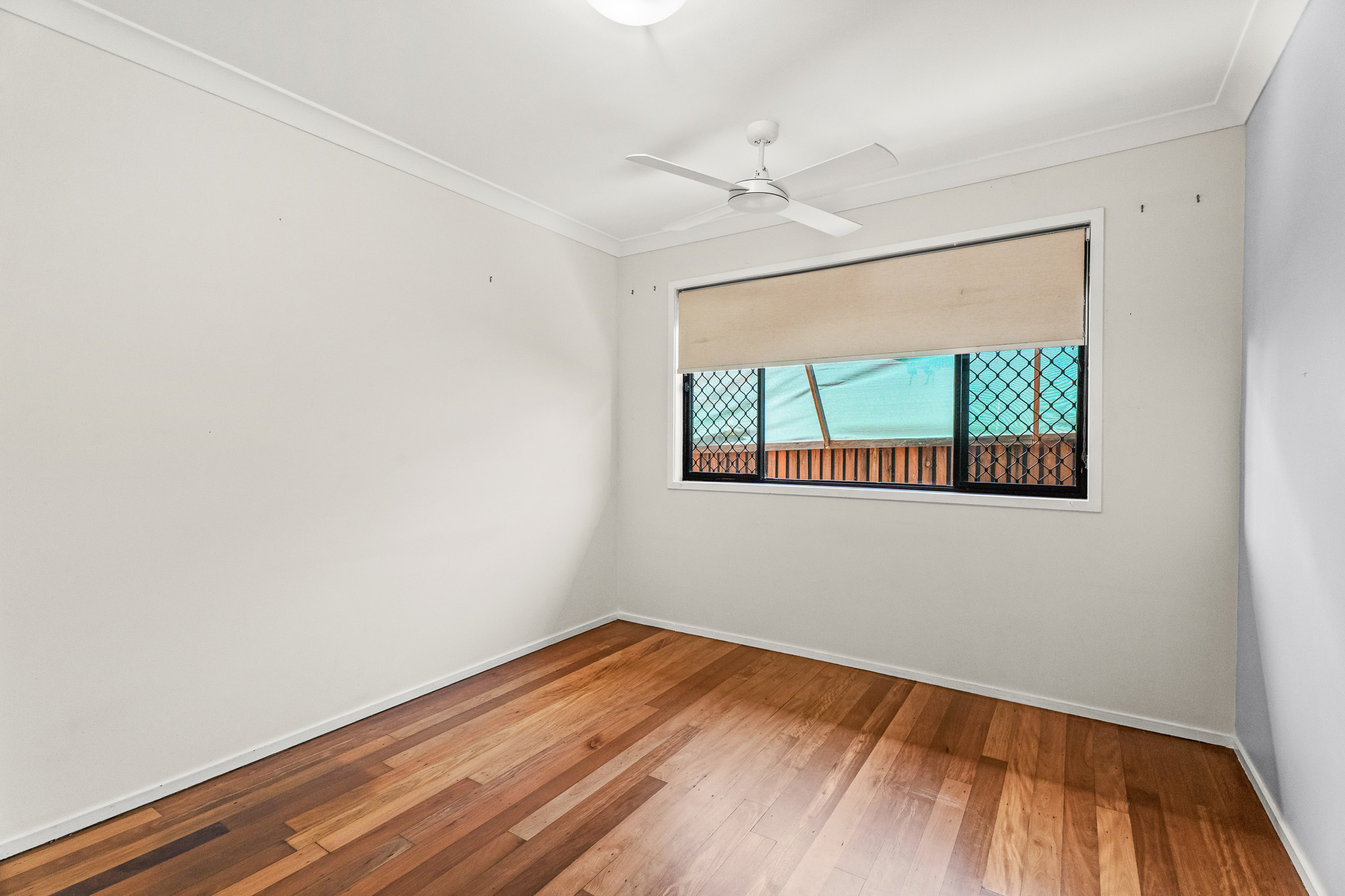 15 Tingira Terrace, SCARNESS, QLD 4655 AUS