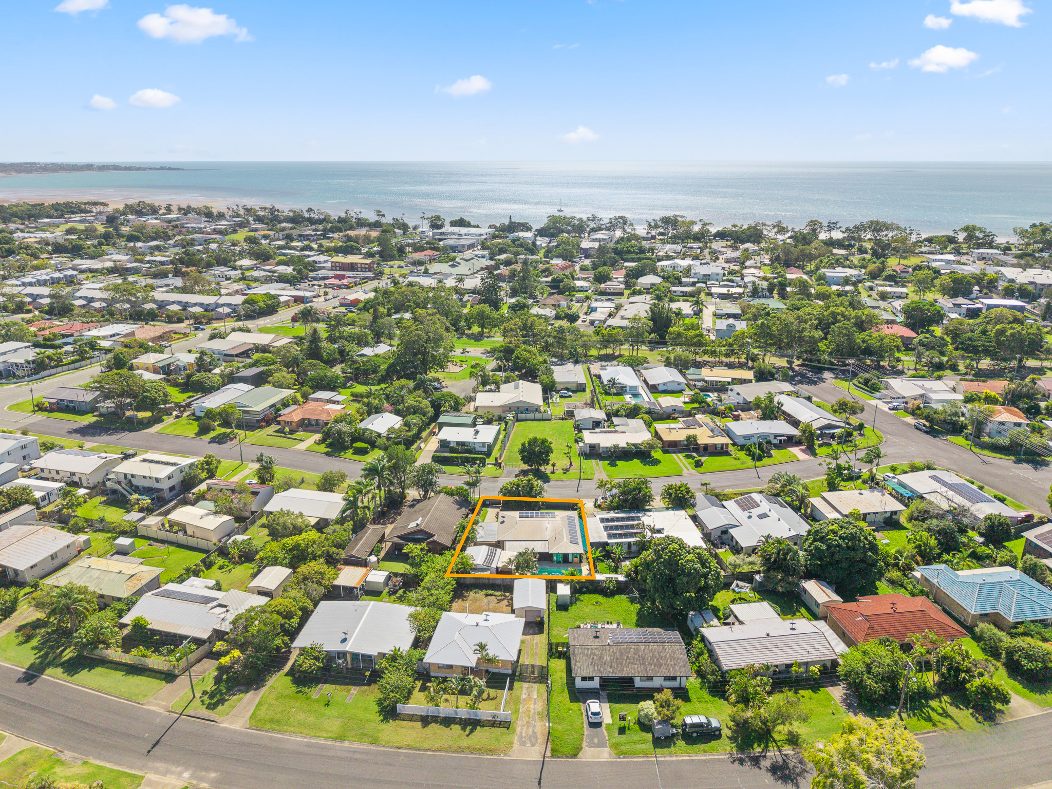 15 Tingira Terrace, SCARNESS, QLD 4655 AUS