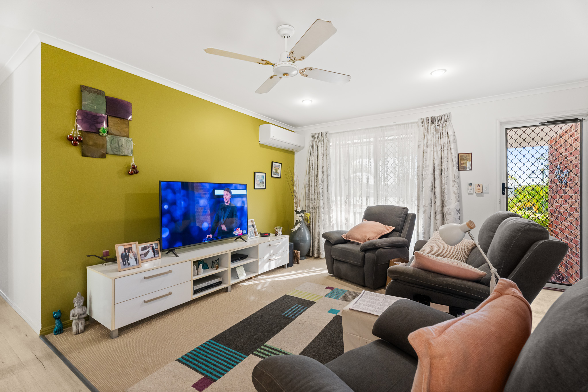 158 Hammond Street, URANGAN, QLD 4655 AUS