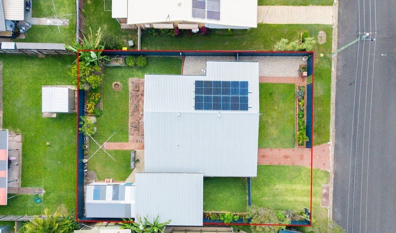 8 Hayworth Street, POINT VERNON, QLD 4655 AUS