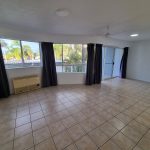 11/407 Esplanade, TORQUAY, QLD 4655 AUS