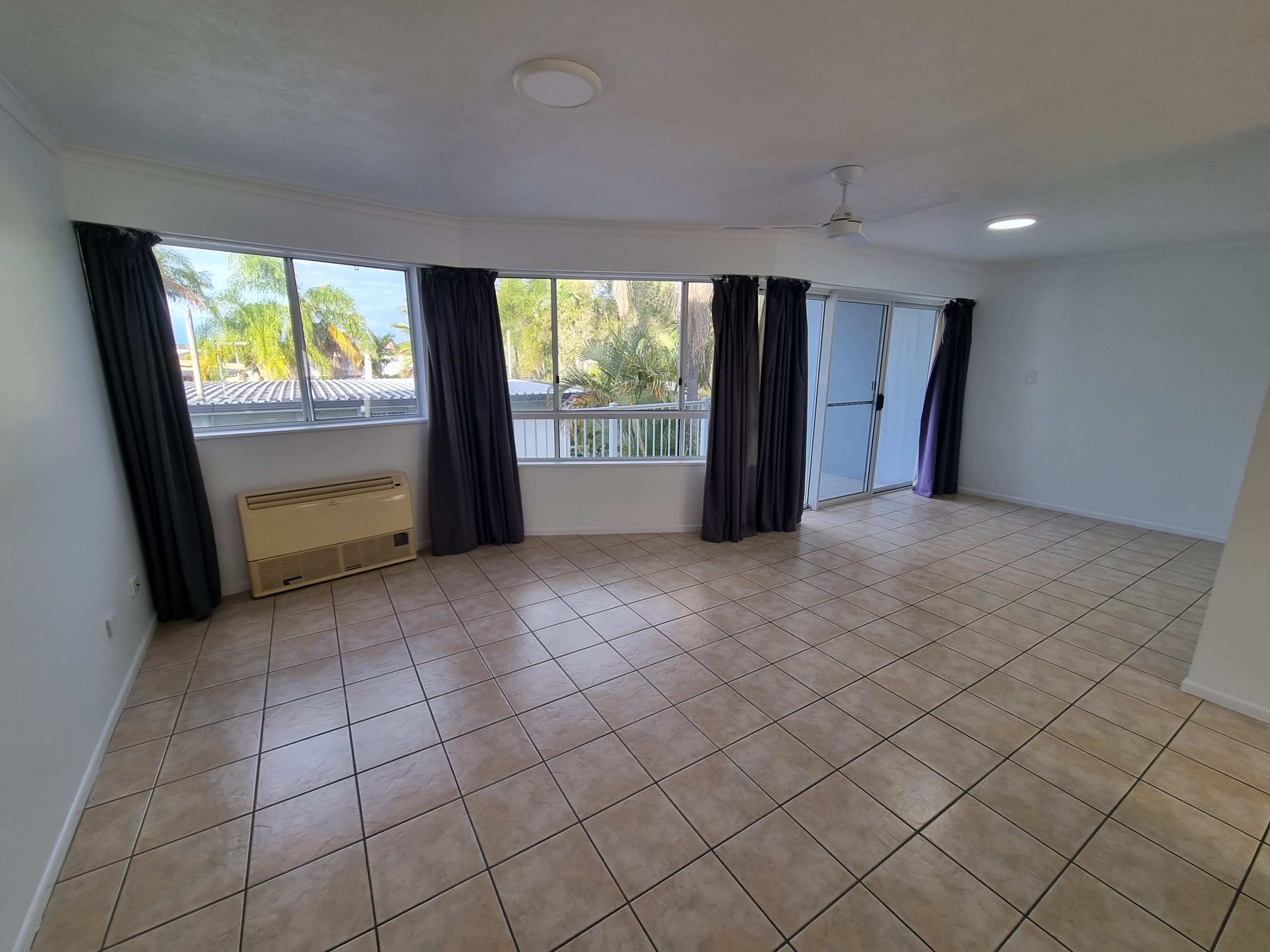 11/407 Esplanade, TORQUAY, QLD 4655 AUS