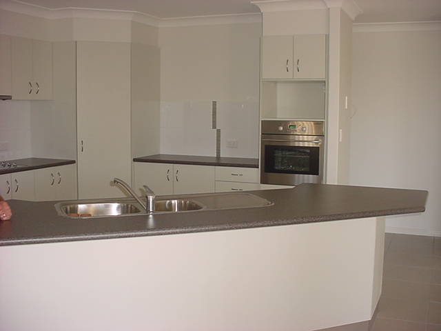 94-96 Ibis Blvd, ELI WATERS, QLD 4655 AUS