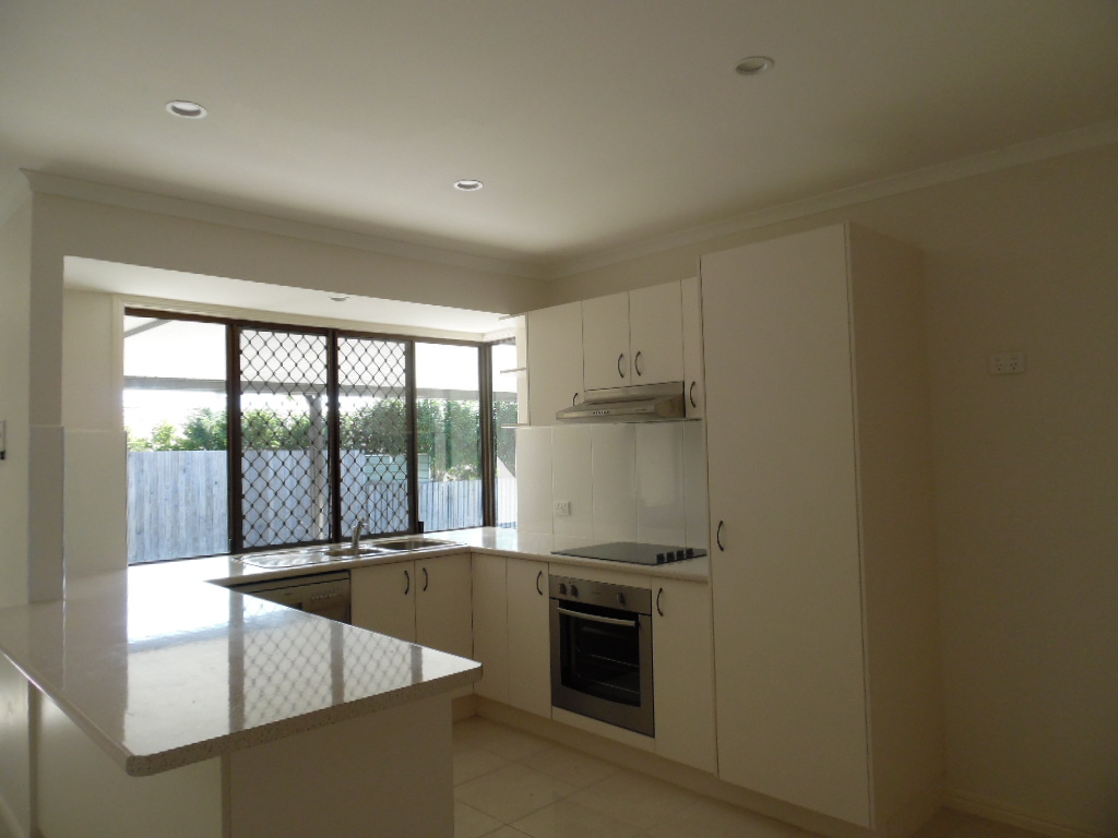 19 Eurong Avenue, PIALBA, QLD 4655 AUS