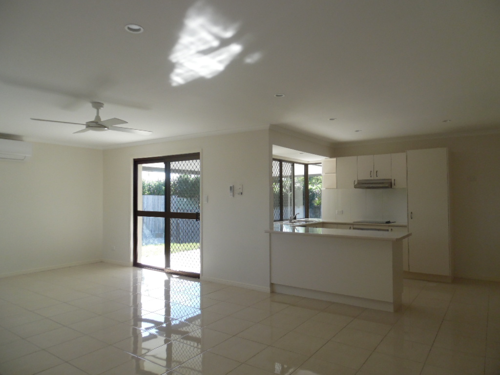 19 Eurong Avenue, PIALBA, QLD 4655 AUS