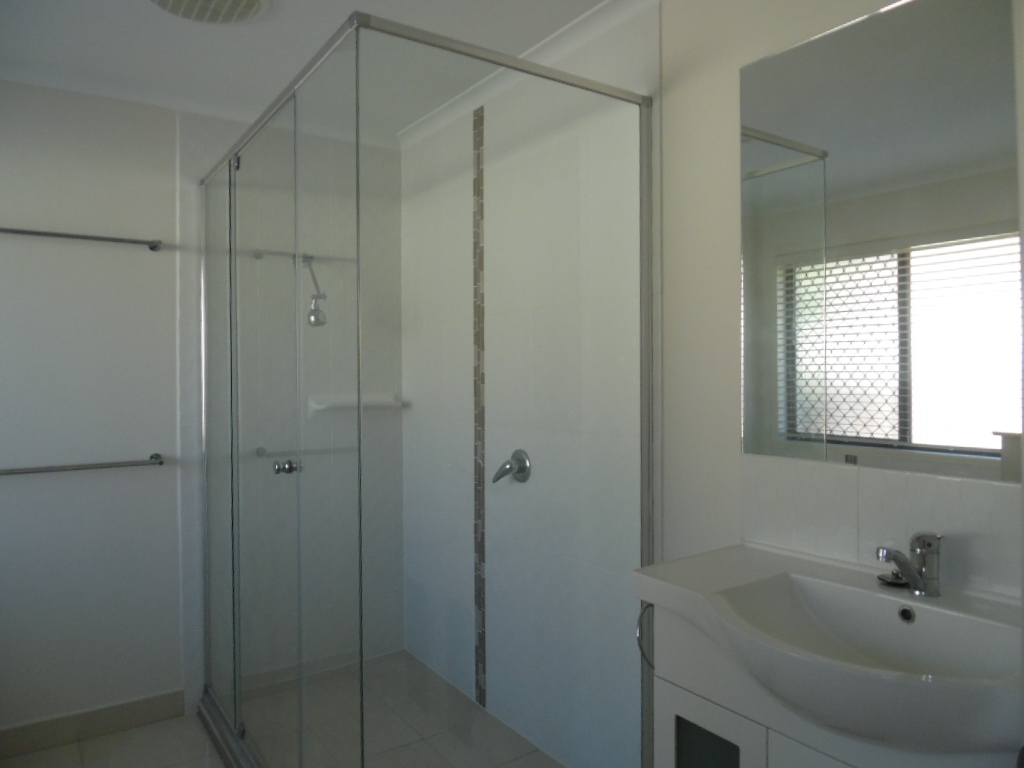 19 Eurong Avenue, PIALBA, QLD 4655 AUS