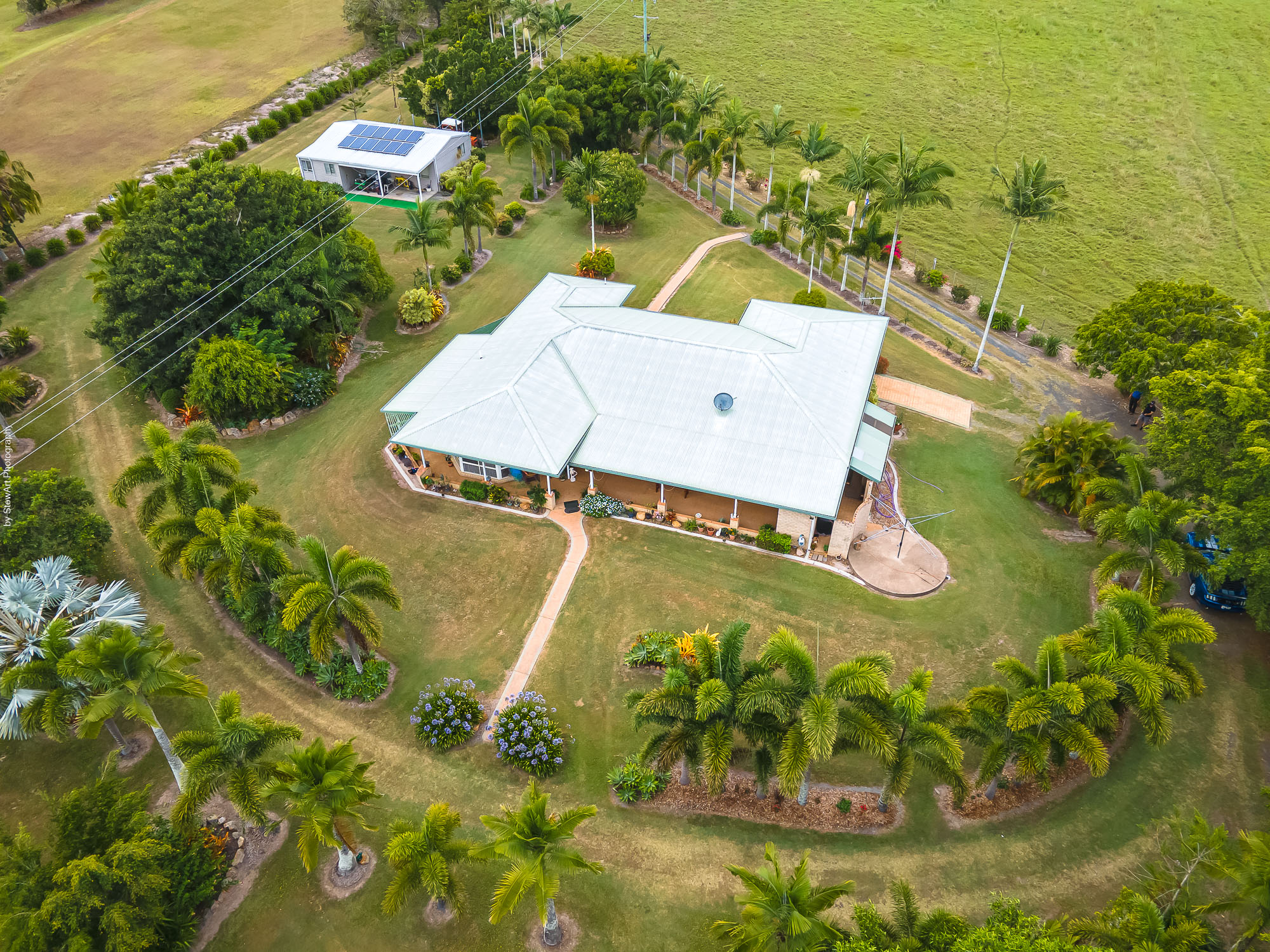 354-392 Pialba Burrum Heads Road, DUNDOWRAN, QLD 4655 AUS
