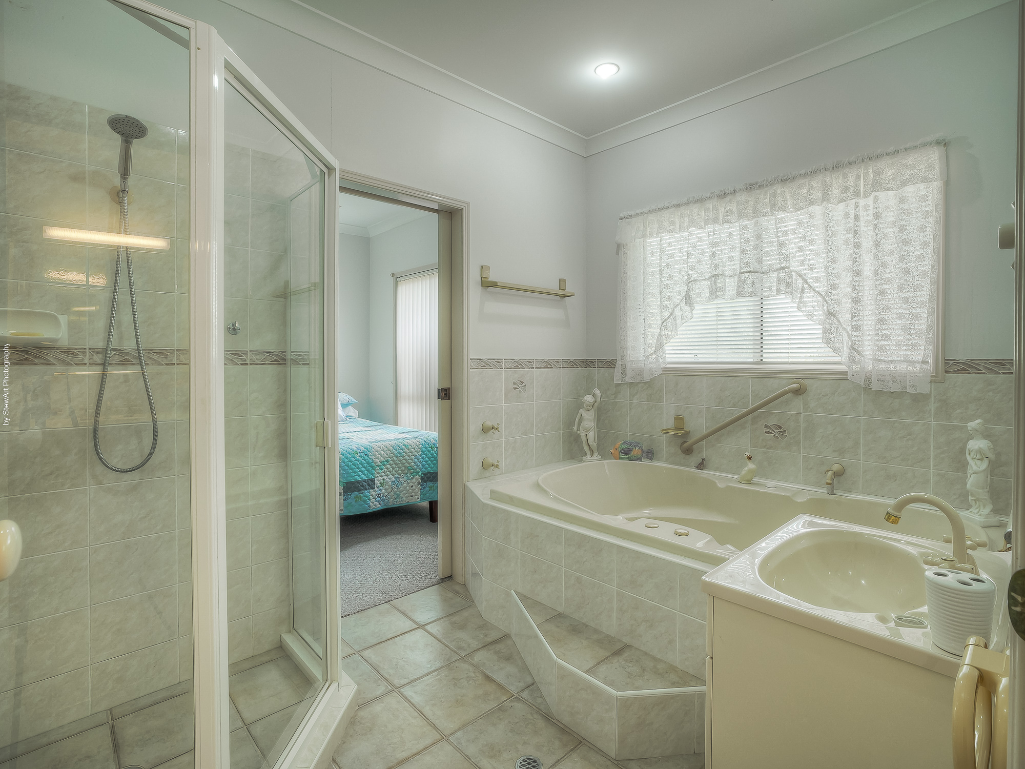 354-392 Pialba Burrum Heads Road, DUNDOWRAN, QLD 4655 AUS