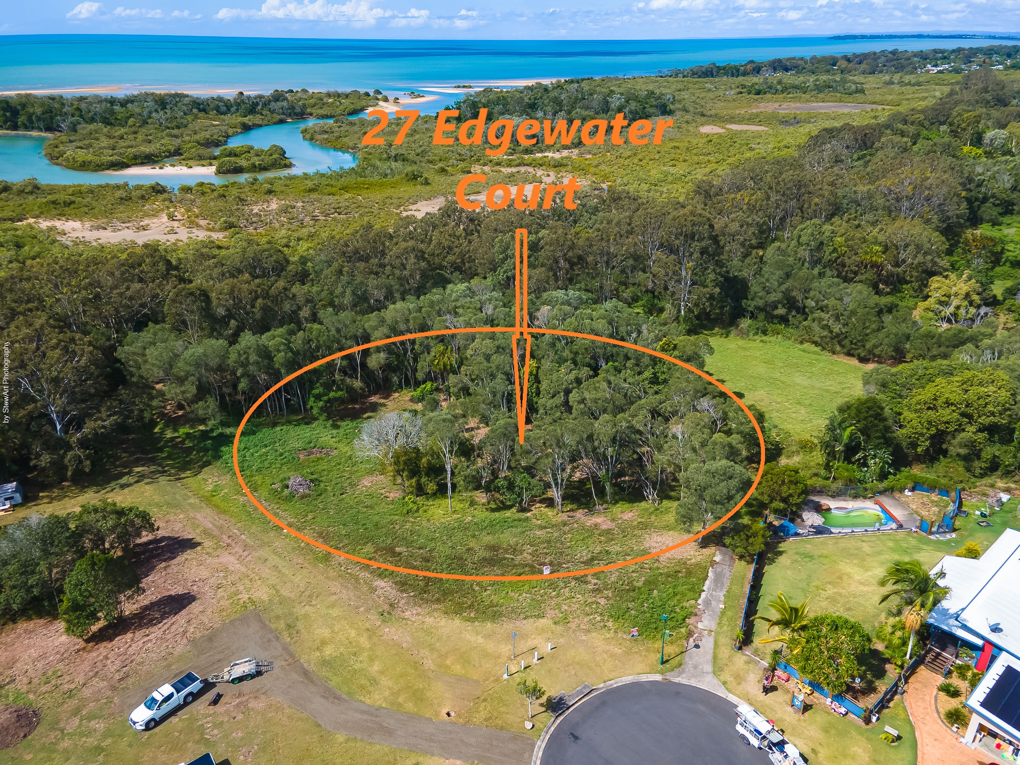 27 Edgewater Court, CRAIGNISH, QLD 4655 AUS