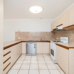 12/230 Torquay Terrace, TORQUAY, QLD 4655 AUS