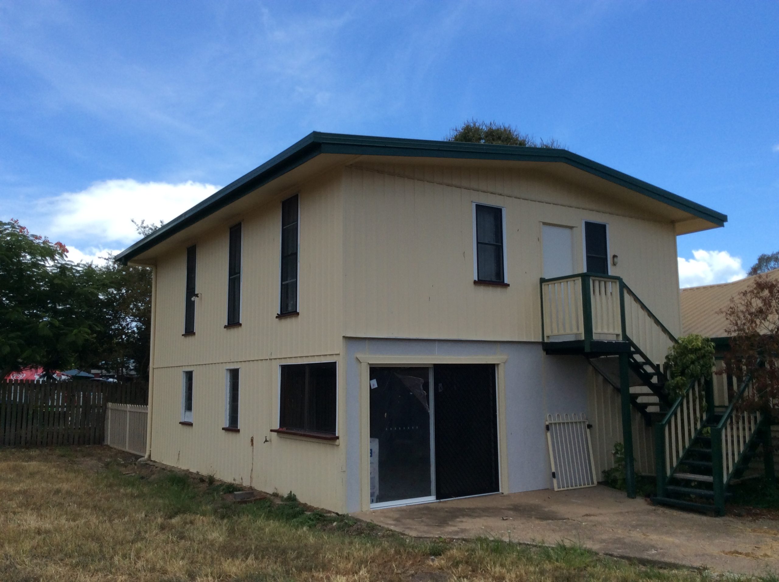 117B Esplanade, POINT VERNON, QLD 4655 AUS