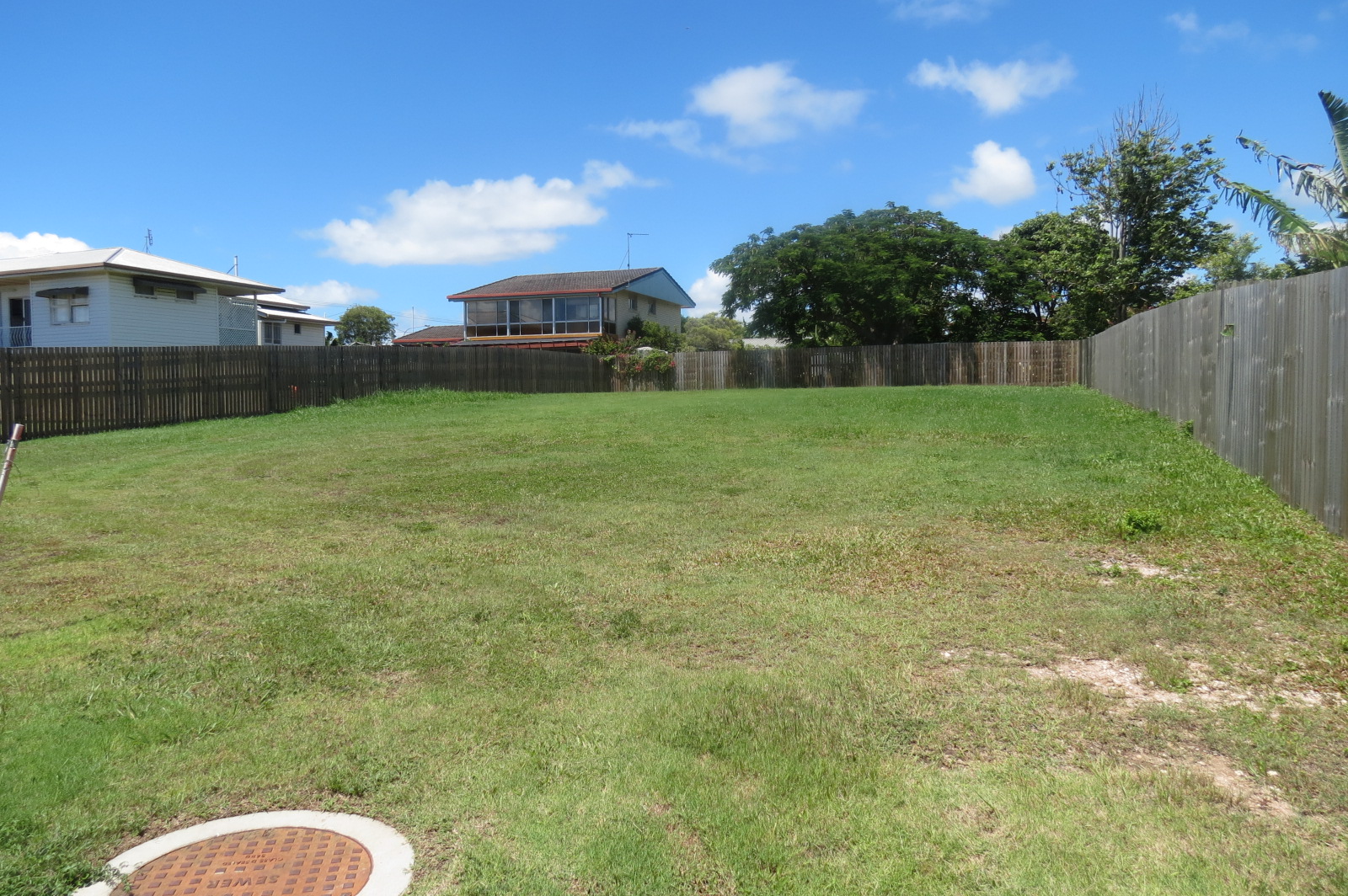 2A Jacaranda Drive, TORQUAY, QLD 4655 AUS