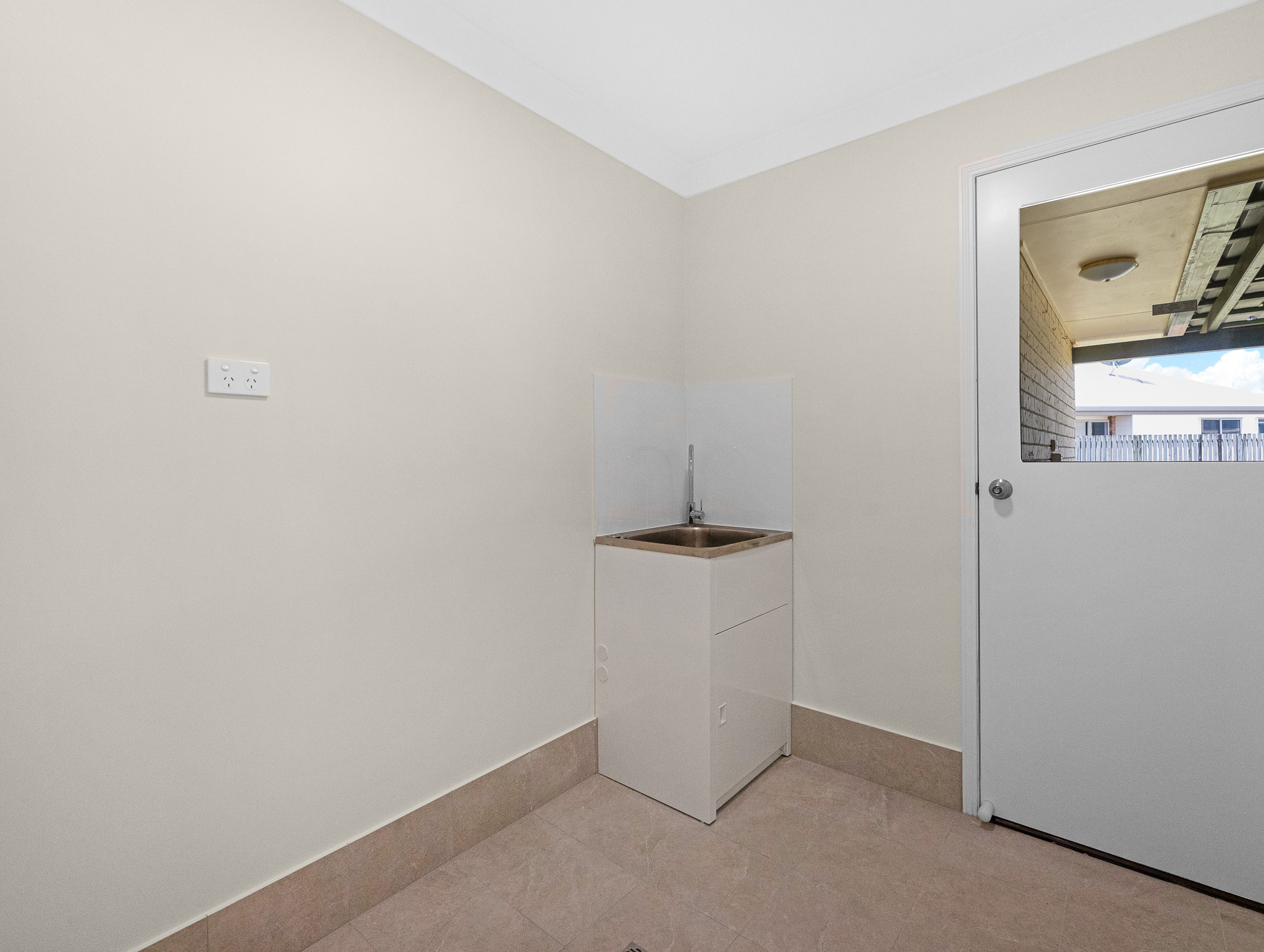 7 Pebble Court, TORQUAY, QLD 4655 AUS
