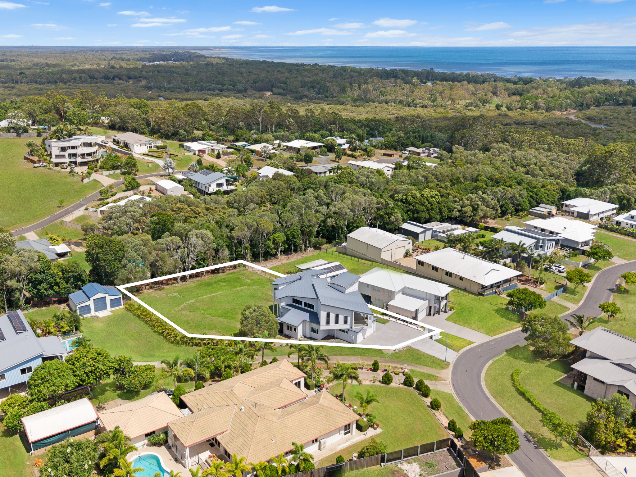 34 Highview Drive, CRAIGNISH, QLD 4655 AUS