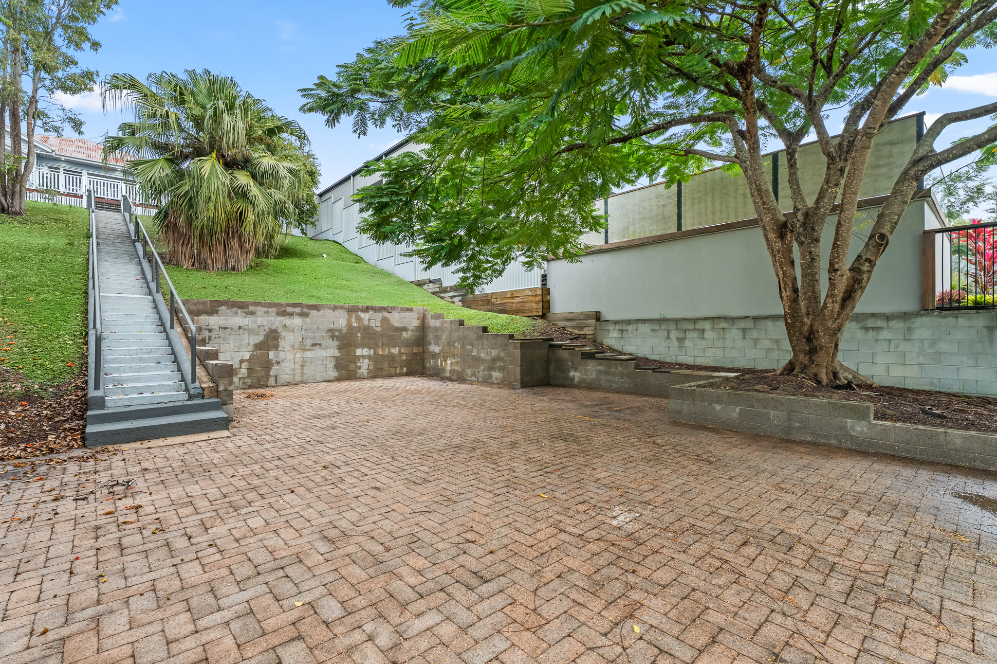 258 Esplanade and 42 Watson Street, PIALBA, QLD 4655 AUS