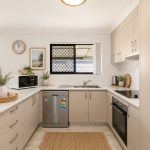 15 Bonavista Way, ELI WATERS, QLD 4655 AUS