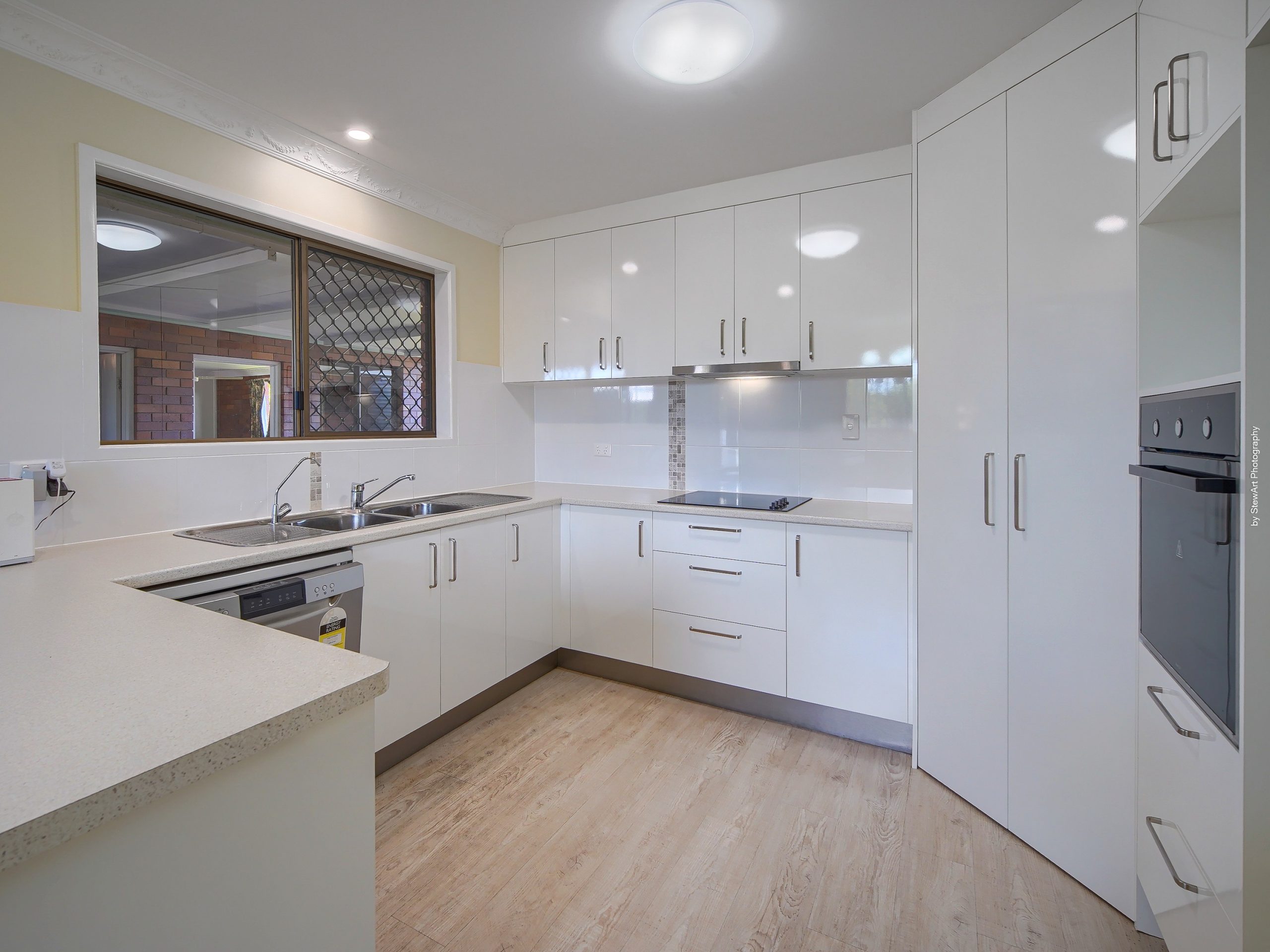 107 Oleander Avenue, SCARNESS, QLD 4655 AUS