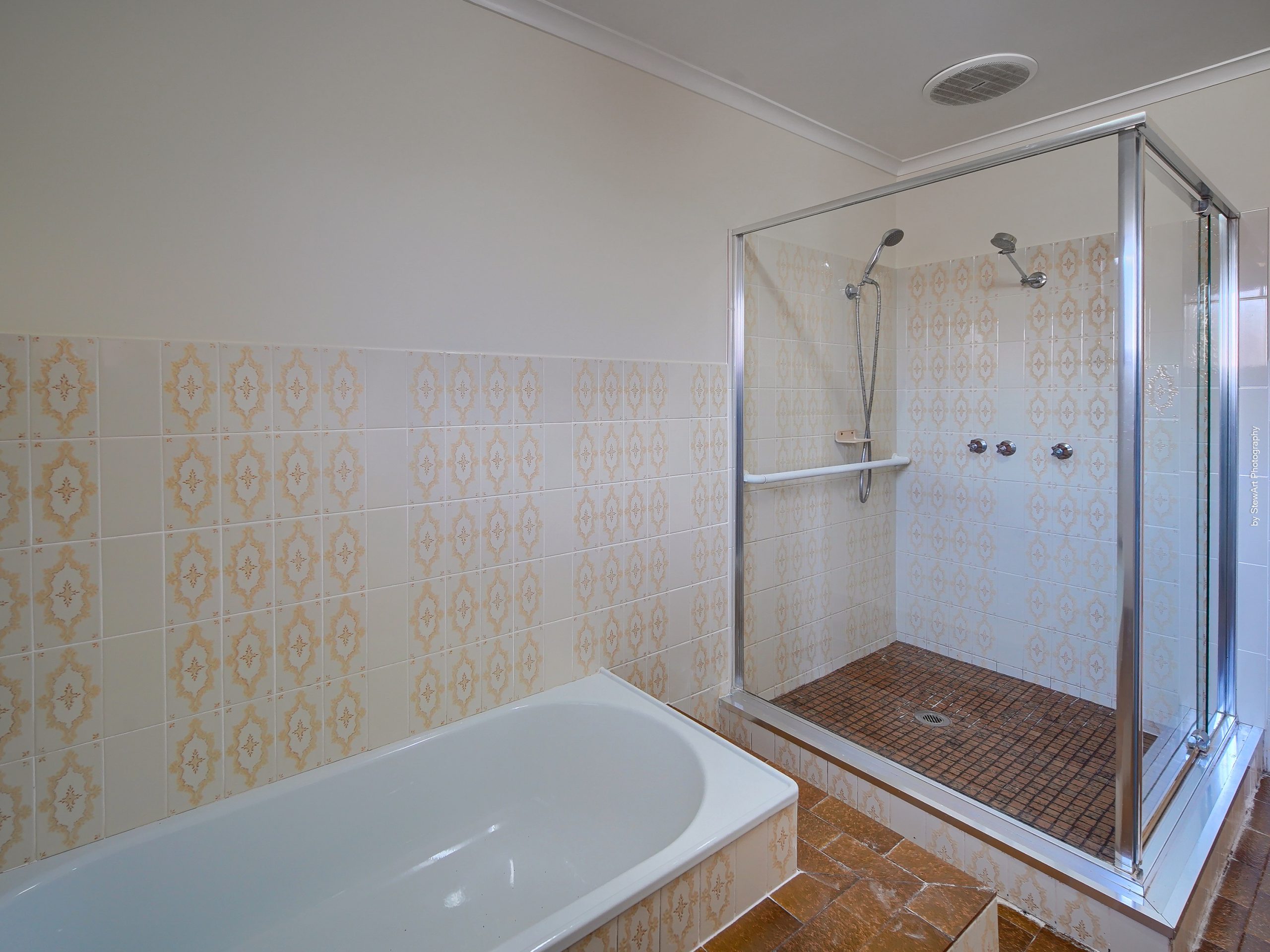 107 Oleander Avenue, SCARNESS, QLD 4655 AUS
