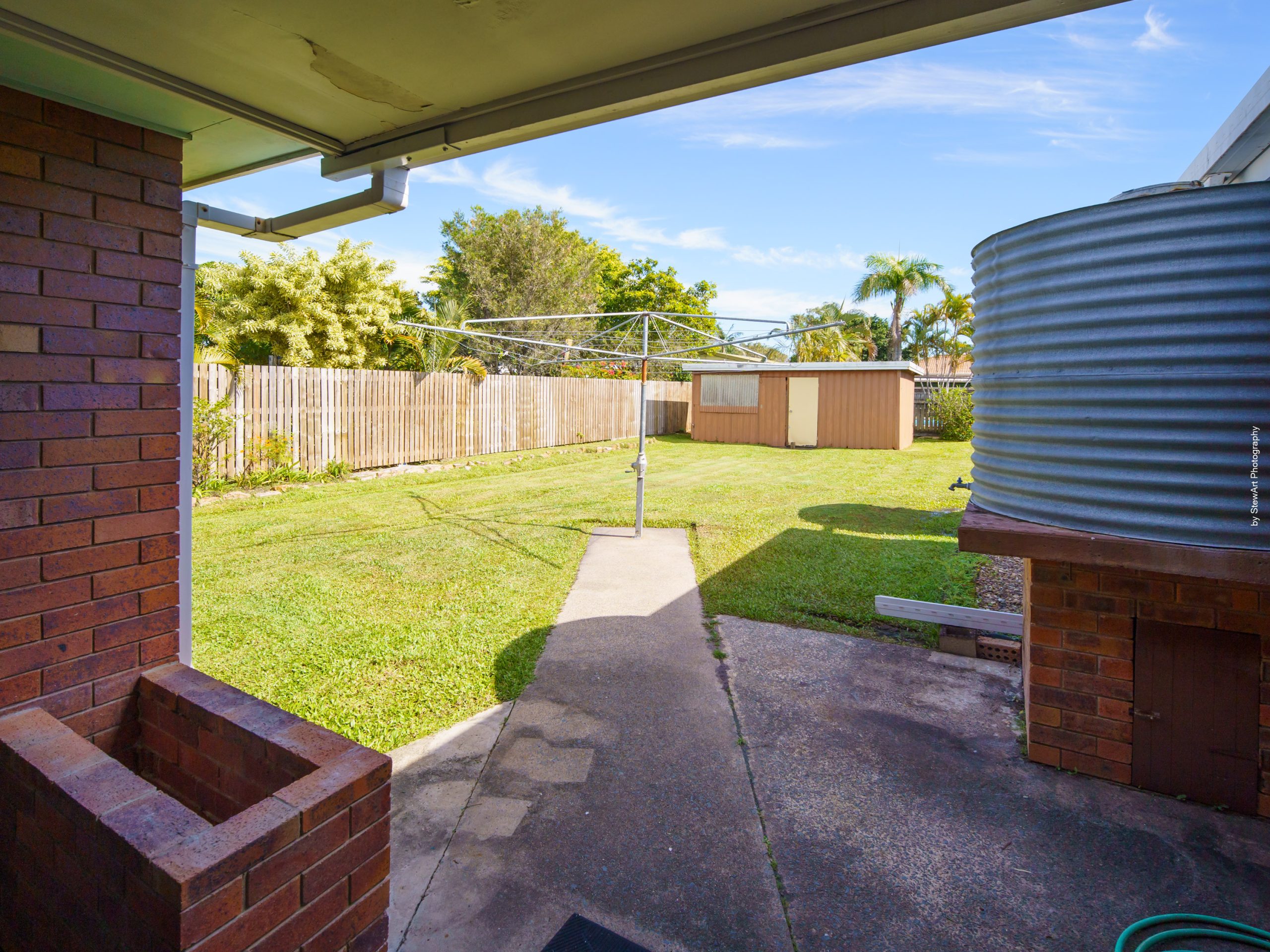 107 Oleander Avenue, SCARNESS, QLD 4655 AUS