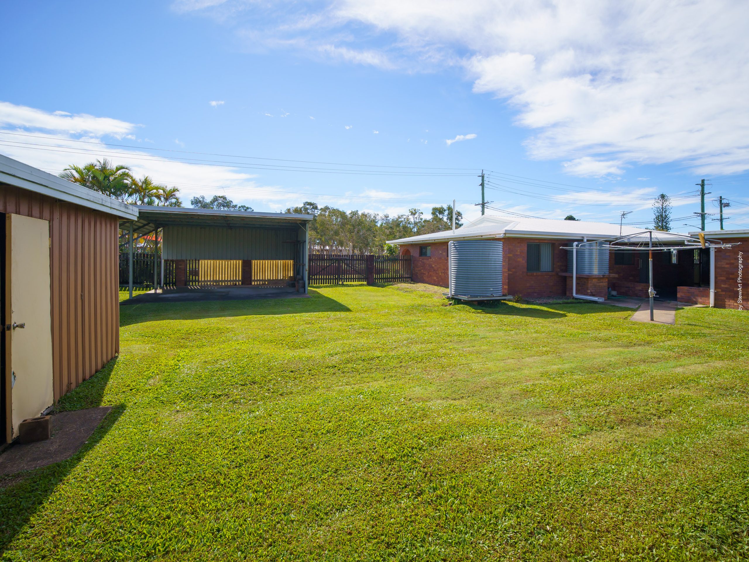 107 Oleander Avenue, SCARNESS, QLD 4655 AUS