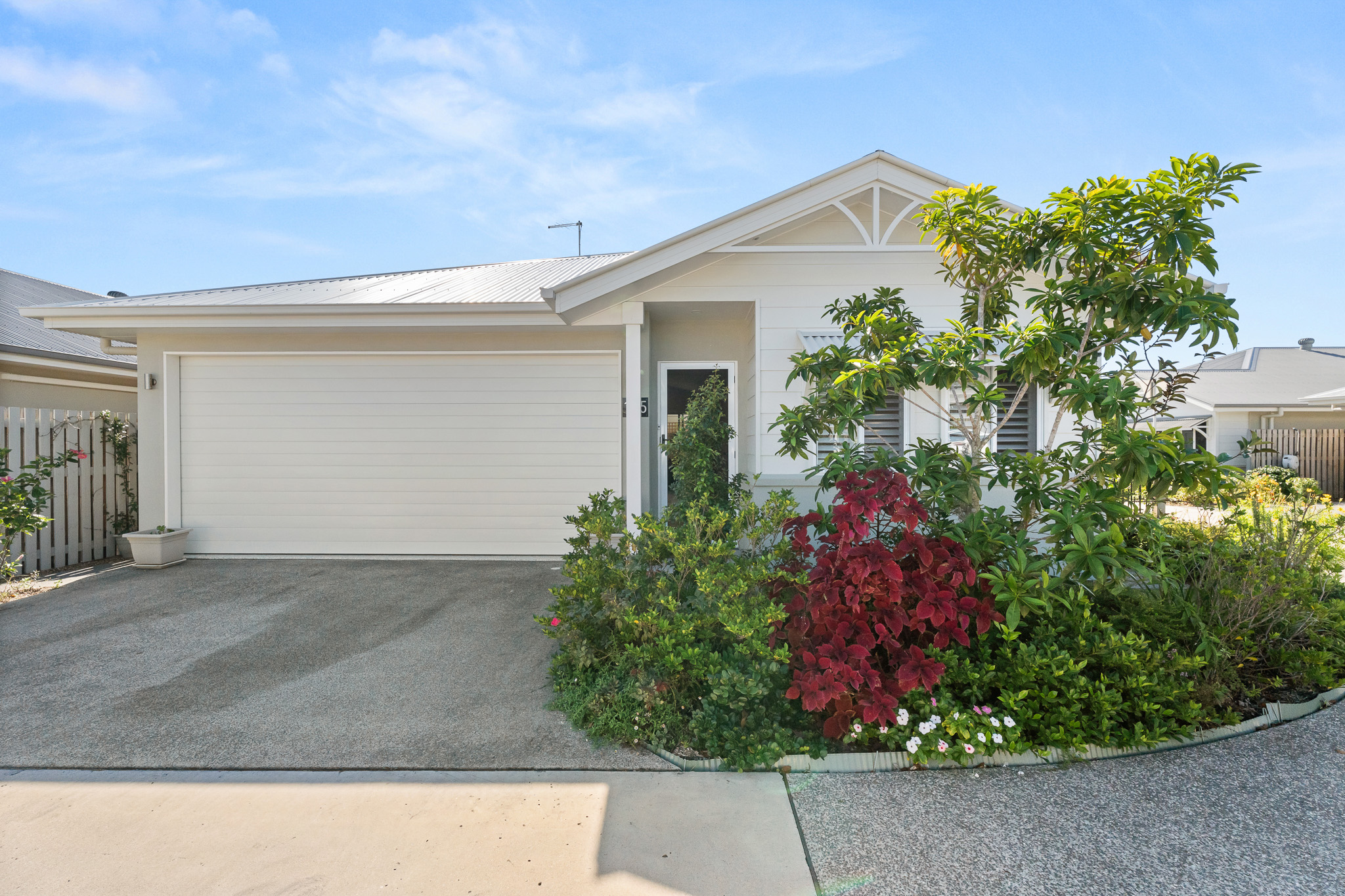 165/2-20 Island View Drive, URANGAN, QLD 4655 AUS