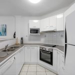 10/496 Esplanade, TORQUAY, QLD 4655 AUS