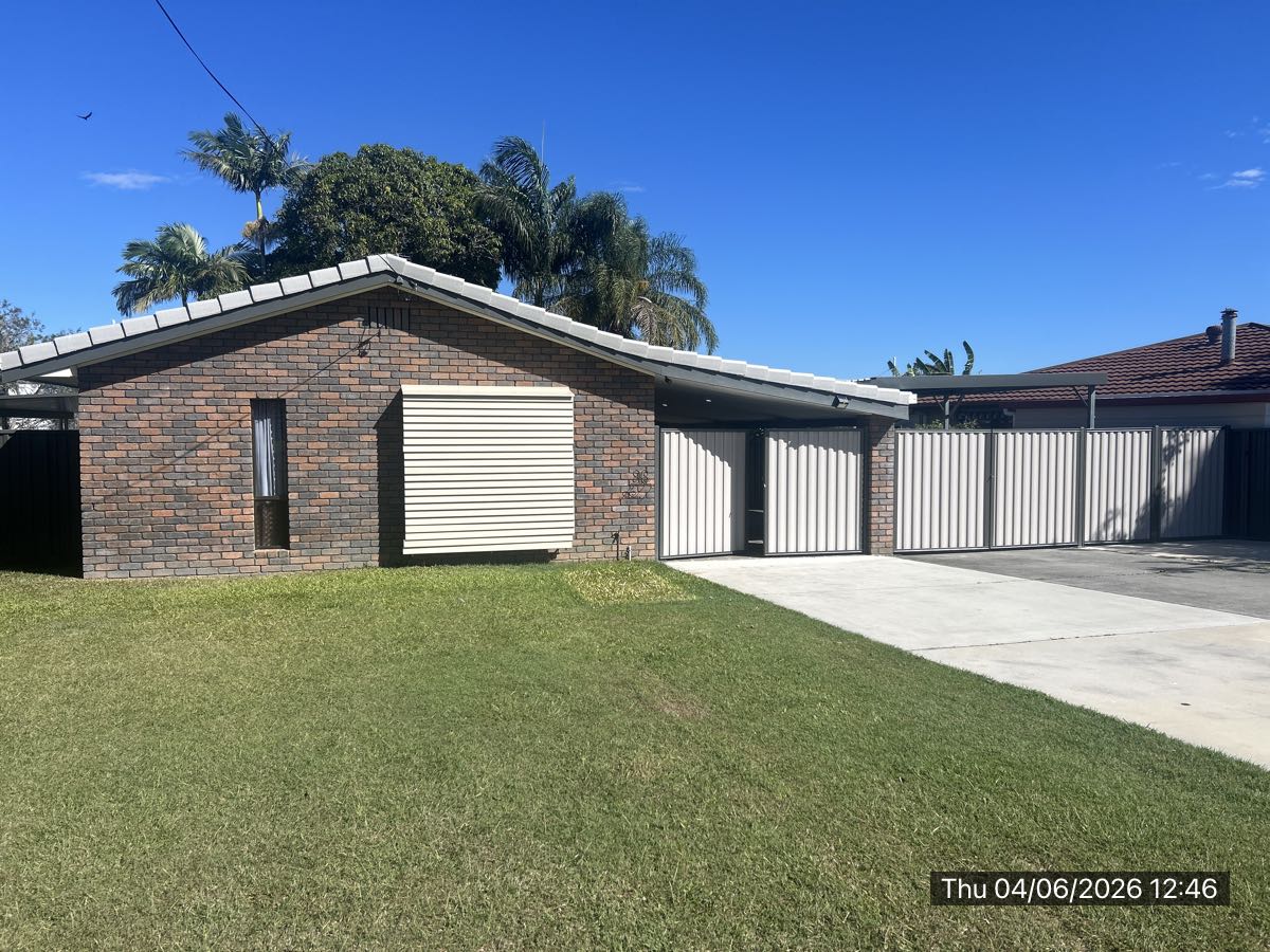 51 Corfield, POINT VERNON, QLD 4655 AUS