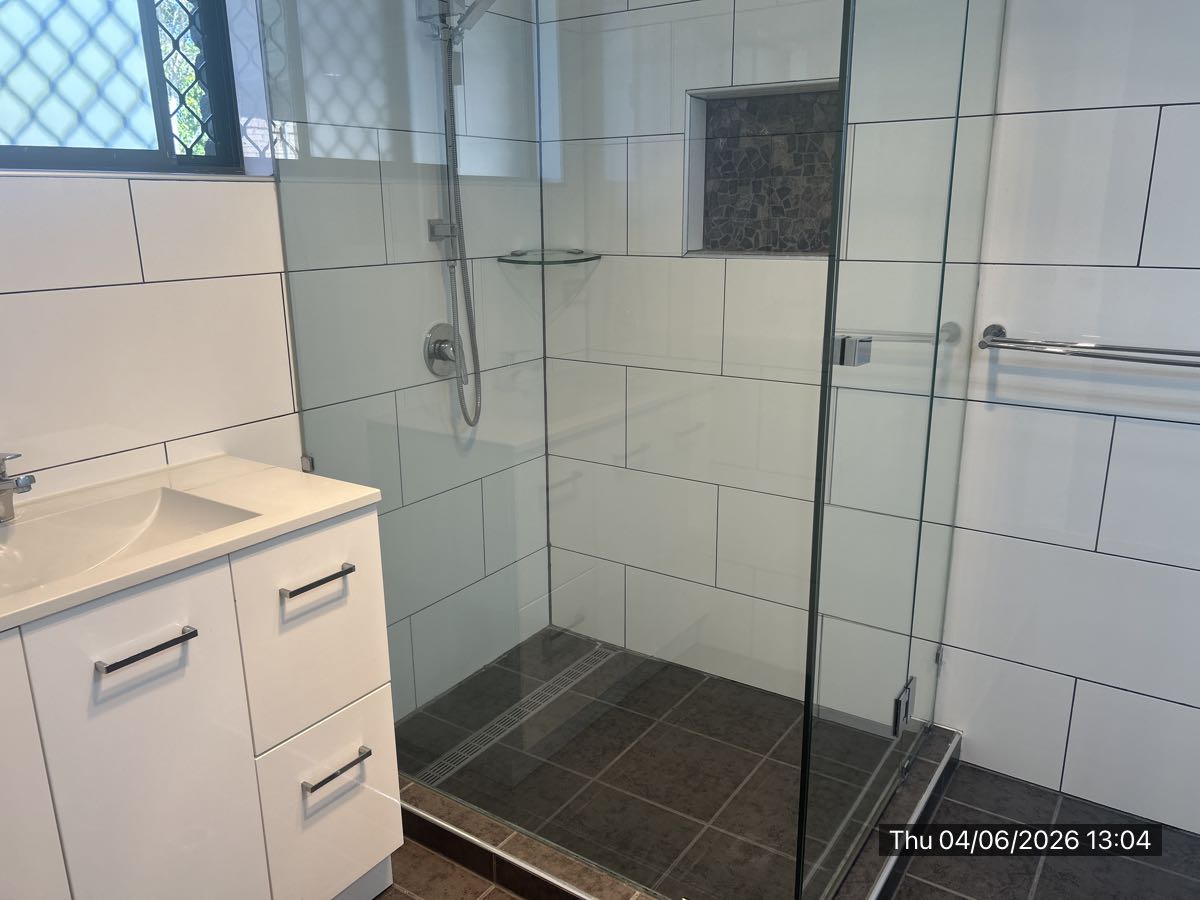 51 Corfield, POINT VERNON, QLD 4655 AUS