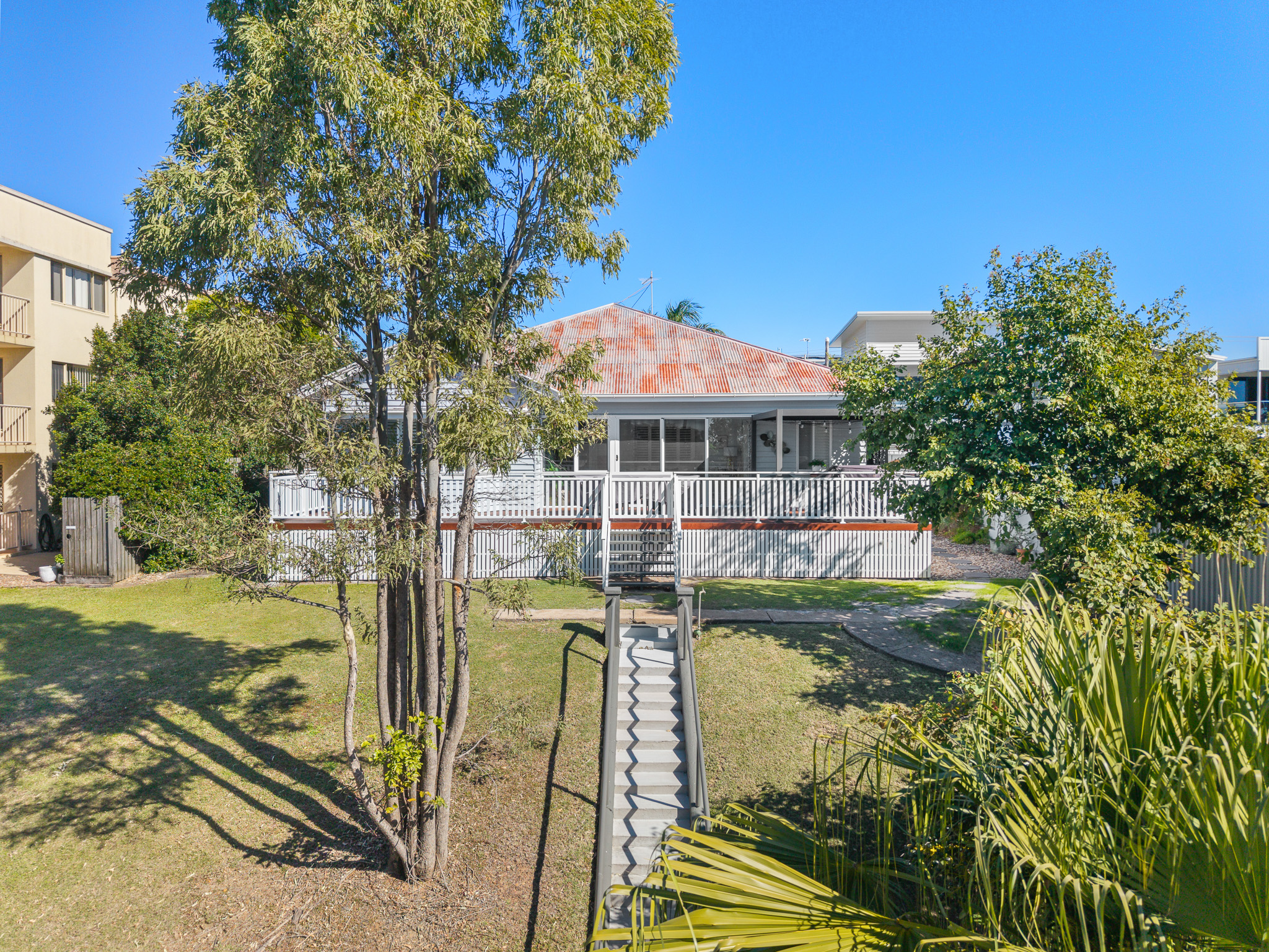258 Esplanade and 42 Watson Street, PIALBA, QLD 4655 AUS