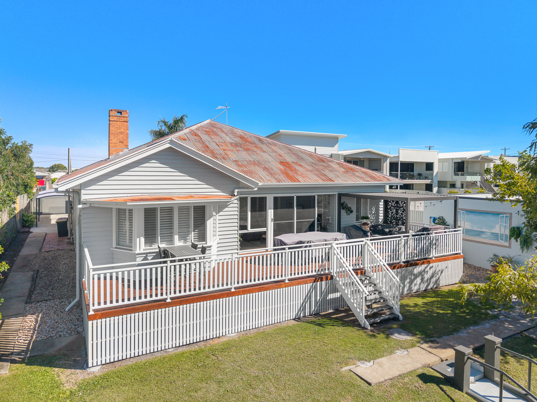 258 Esplanade and 42 Watson Street, PIALBA, QLD 4655 AUS