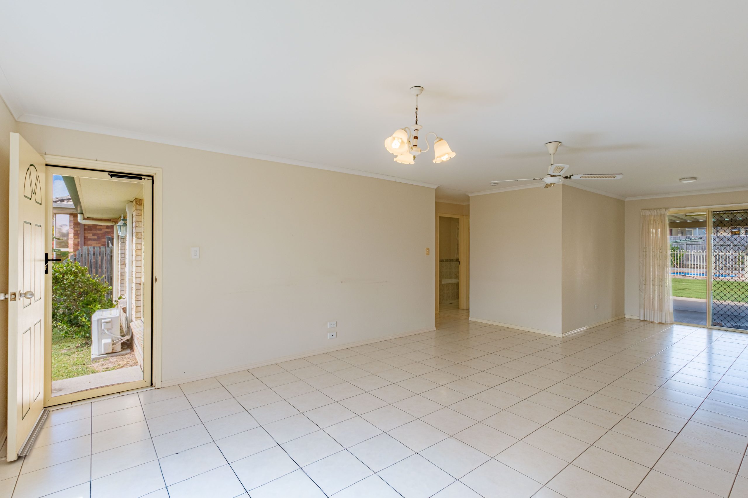 91 Colyton Street, TORQUAY, QLD 4655 AUS