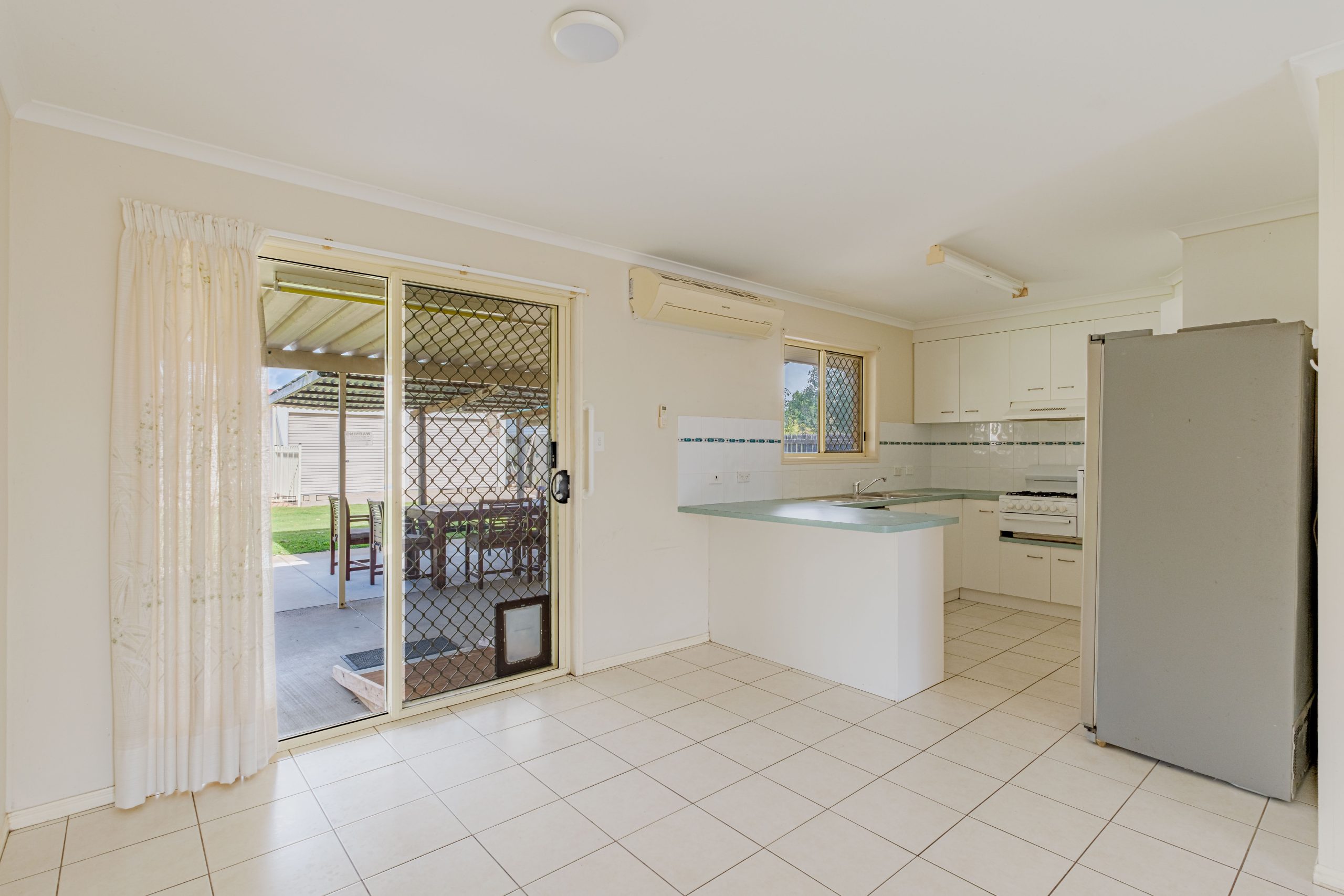 91 Colyton Street, TORQUAY, QLD 4655 AUS