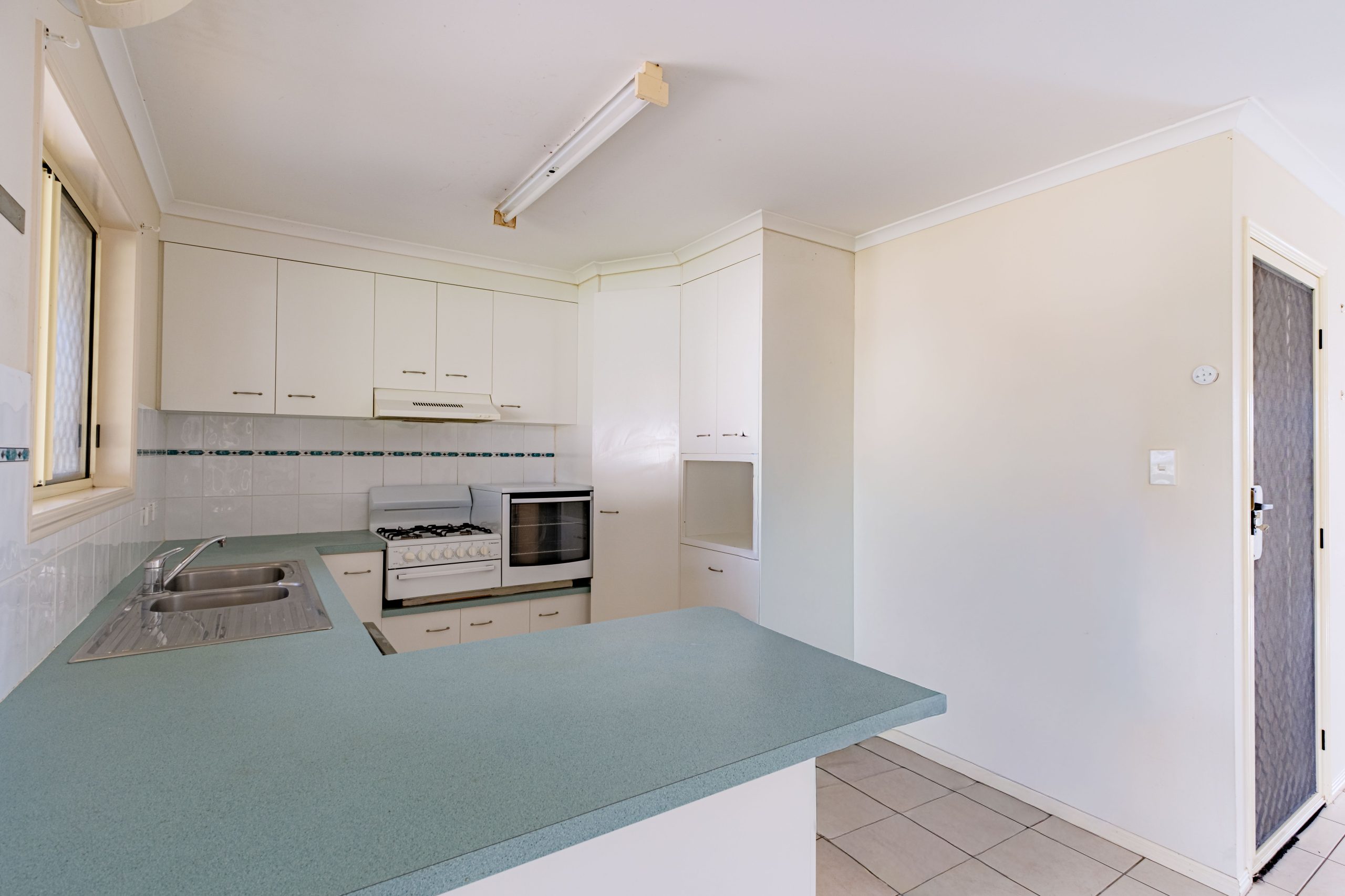 91 Colyton Street, TORQUAY, QLD 4655 AUS