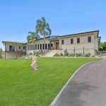 9-11 Gundesen Drive, URRAWEEN, QLD 4655 AUS