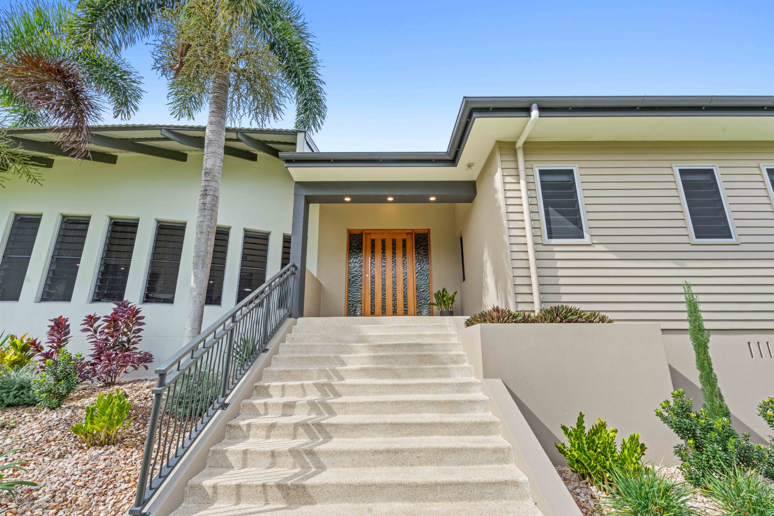 9-11 Gundesen Drive, URRAWEEN, QLD 4655 AUS