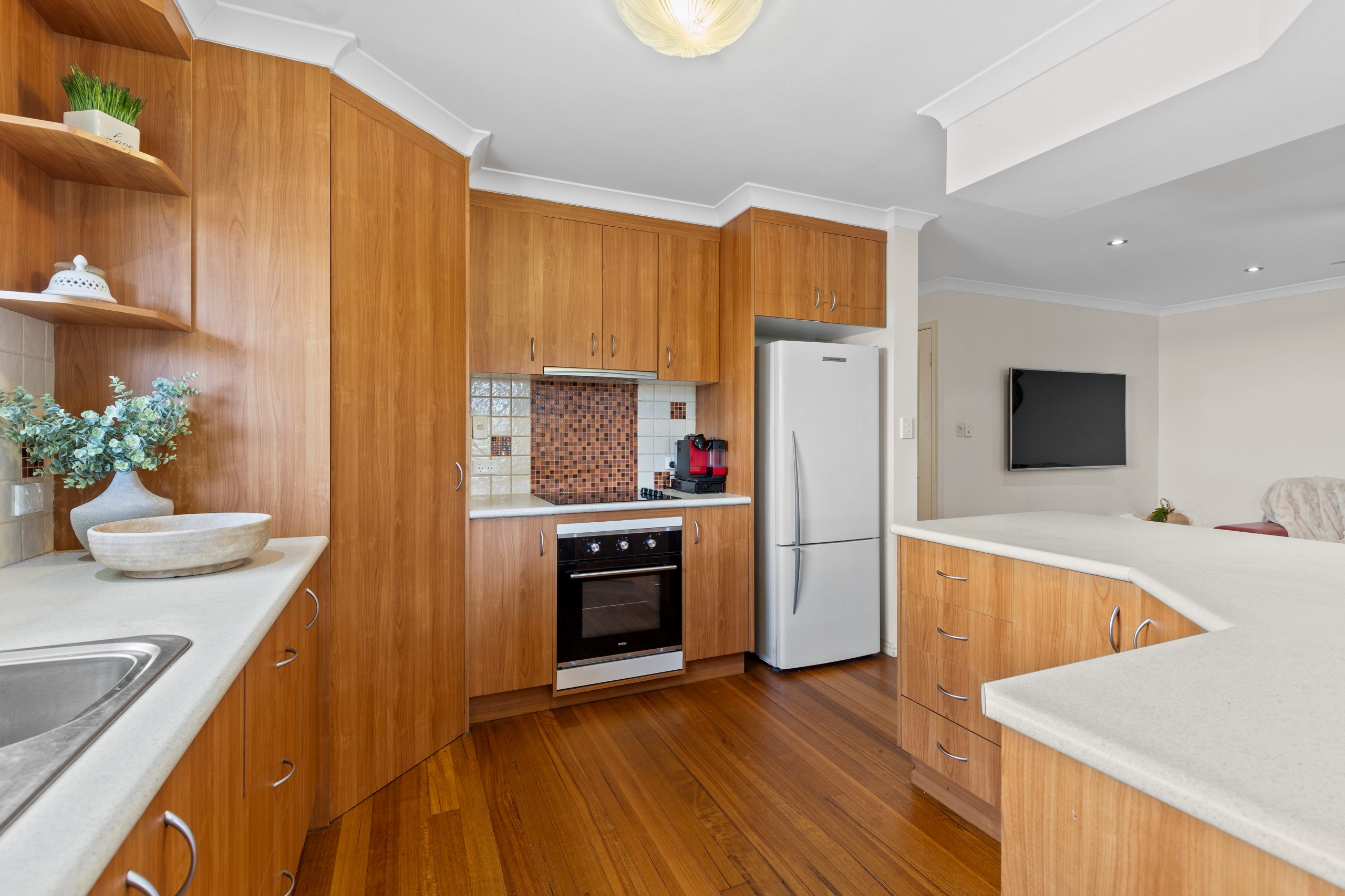 2/54 Julie Anne Street, URRAWEEN, QLD 4655 AUS