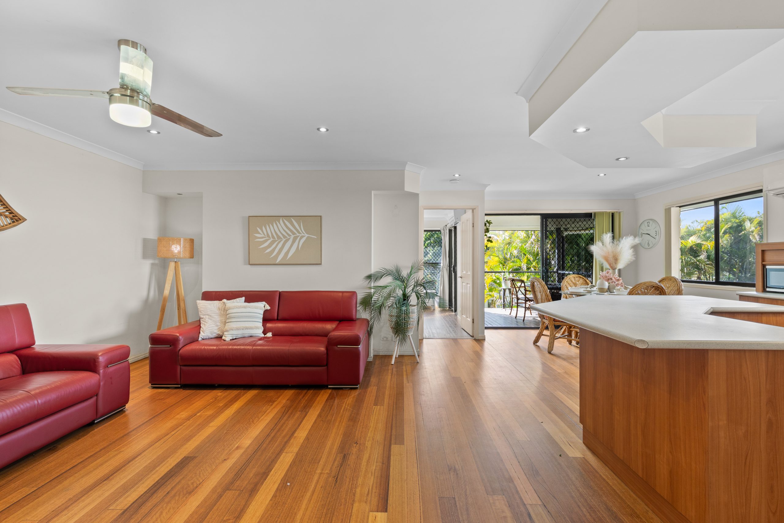 2/54 Julie Anne Street, URRAWEEN, QLD 4655 AUS