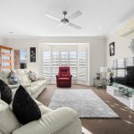 4 Earls Court, POINT VERNON, QLD 4655 AUS