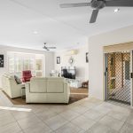 4 Earls Court, POINT VERNON, QLD 4655 AUS