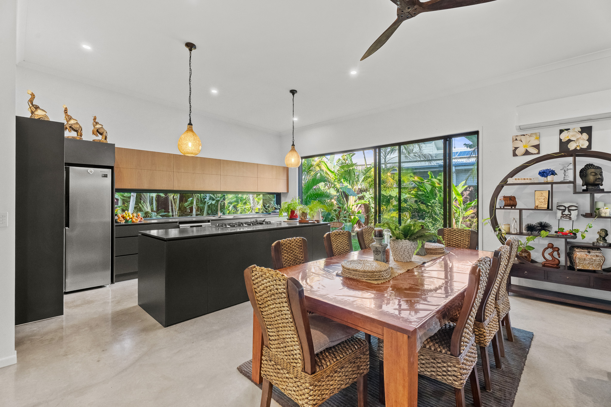 157 Truro Street, URANGAN, QLD 4655 AUS