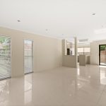 2/40 Victor Drive, KAWUNGAN, QLD 4655 AUS