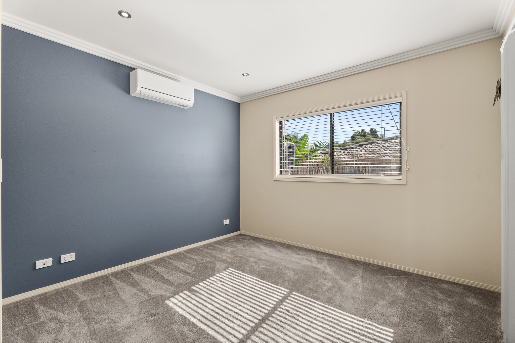 2/40 Victor Drive, KAWUNGAN, QLD 4655 AUS