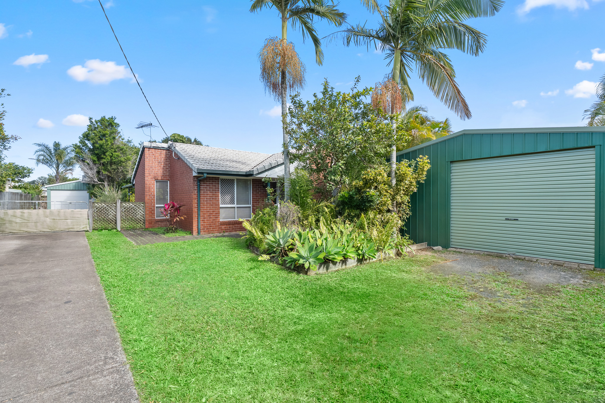 10 Urraween Road, URRAWEEN, QLD 4655 AUS