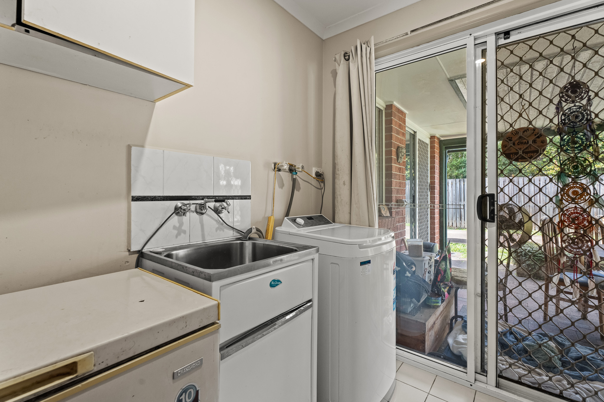 10 Urraween Road, URRAWEEN, QLD 4655 AUS
