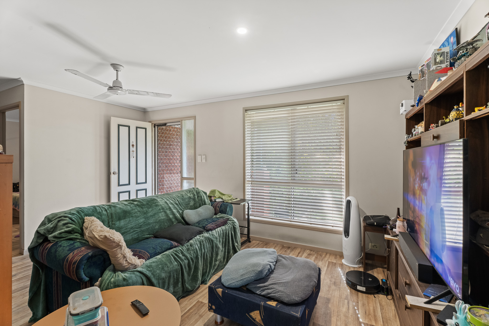 10 Urraween Road, URRAWEEN, QLD 4655 AUS