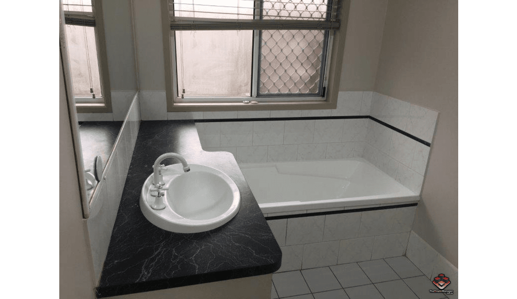 10 Urraween Road, URRAWEEN, QLD 4655 AUS